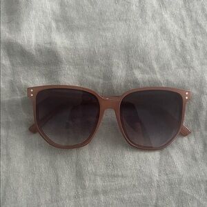 Foster Grant Classic Brown Sunglasses